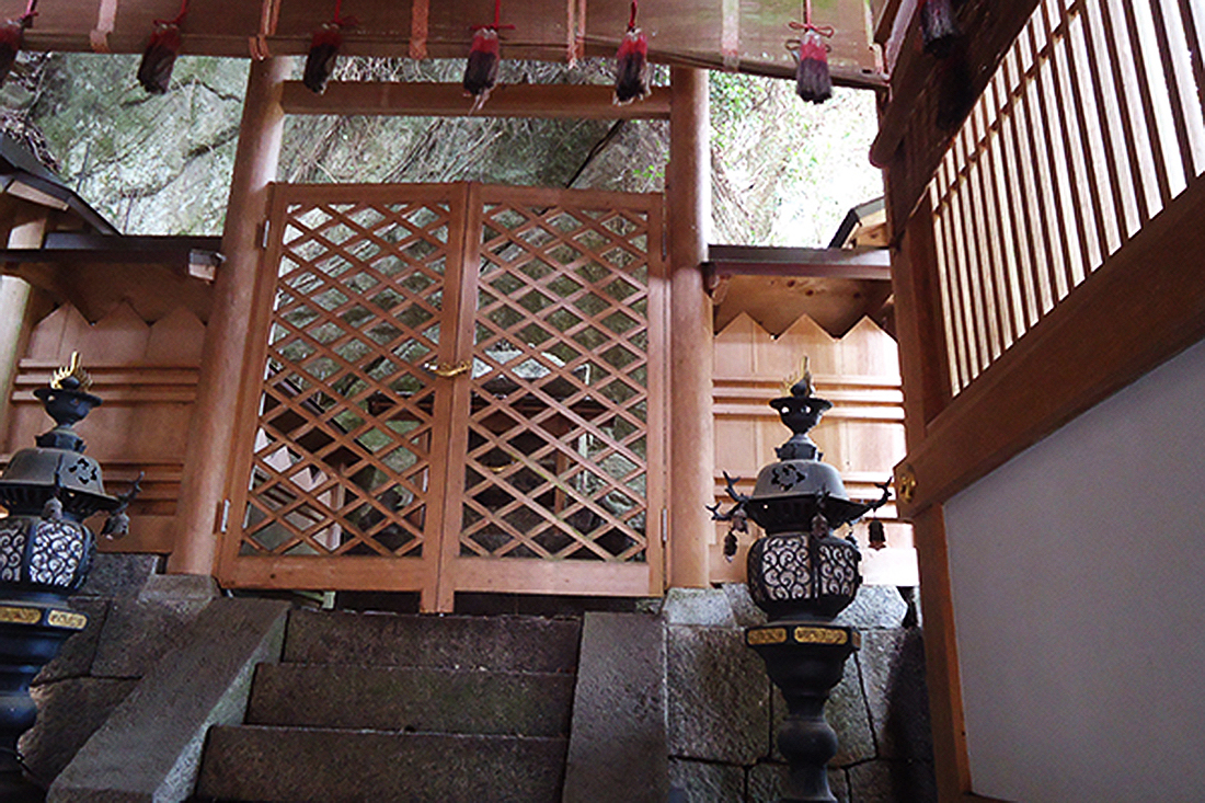 八幡神社　3