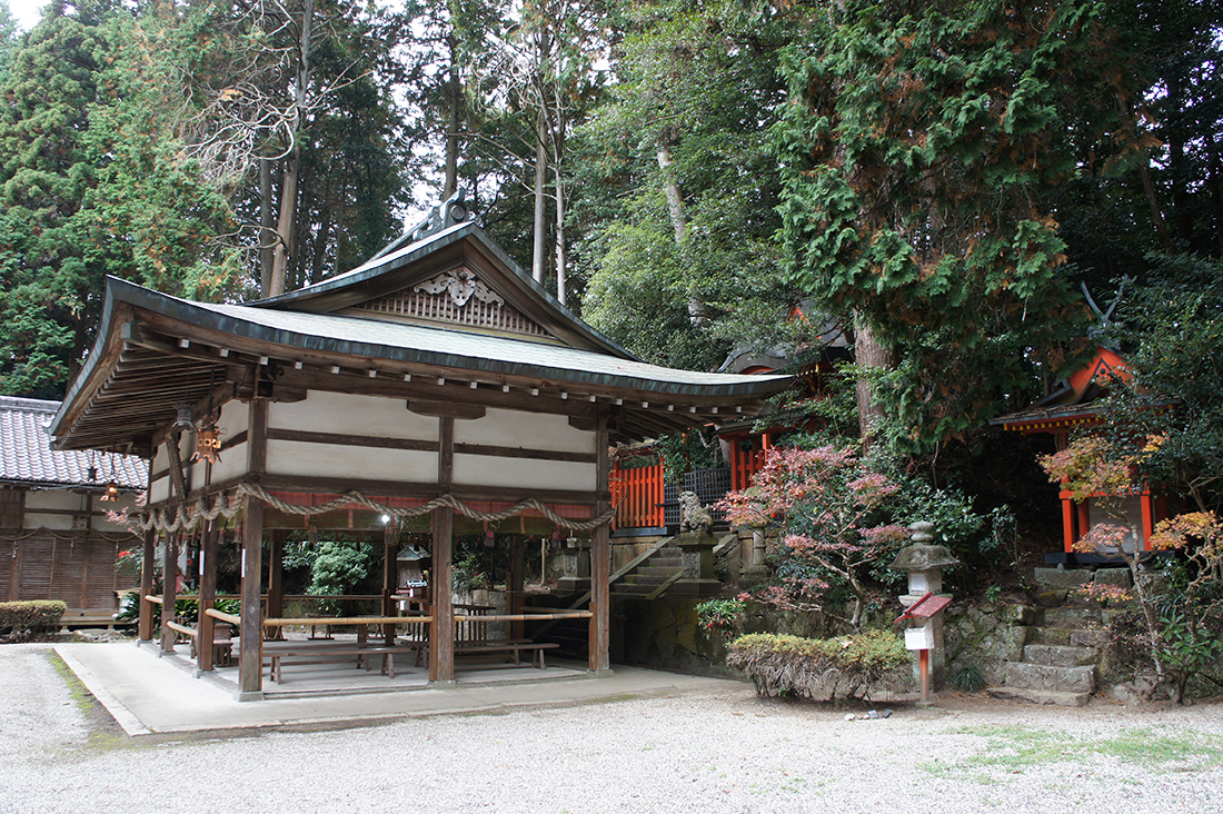 夜支布山口神社　7